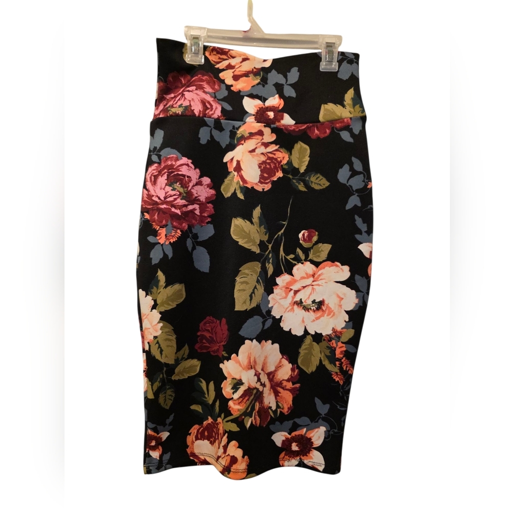 Vivienne Grace - Skirt - Size Small - Black with Flower Print